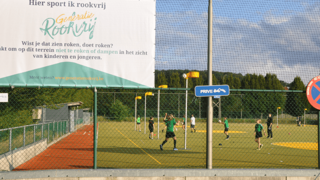 Korfbalclub KC Leuven start nieuw sportseizoen met rookvrije sportterreinen